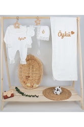 %100 Pamuk Organik Dantelli Tulum 4'lü Hastane Çıkış Seti (Kişiye Özgü İsimli Nakış Desenli)