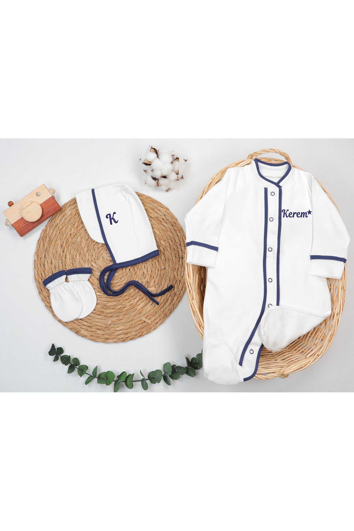 %100 Pamuk Organik 3'lü Hastane Çıkış Tulum Seti (Kişiye Özgü İsimli Nakış Desenli)